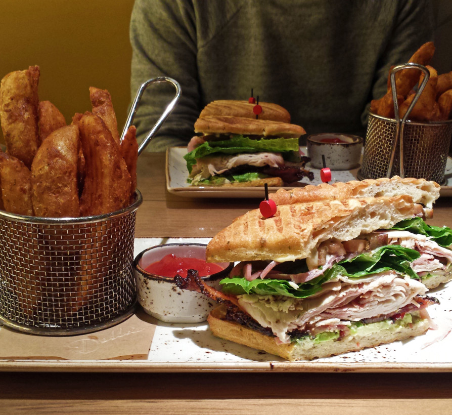 Easy New York Club Sandwich Recipe 2023 - AtOnce